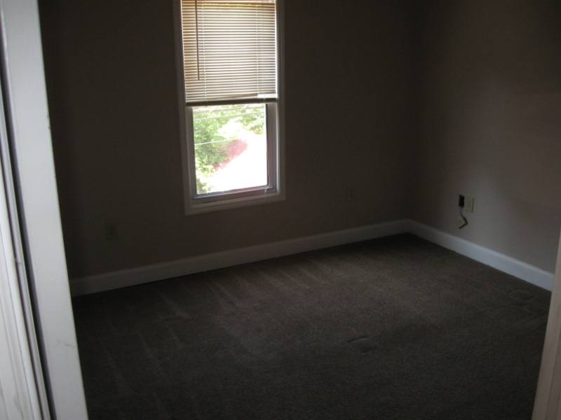 Apartment for rent at 919 13th St #2, Huntington, WV 25701