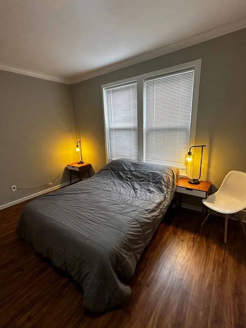 Apartment for rent at 729 S Aiken Ave, Pittsburgh, PA 15232