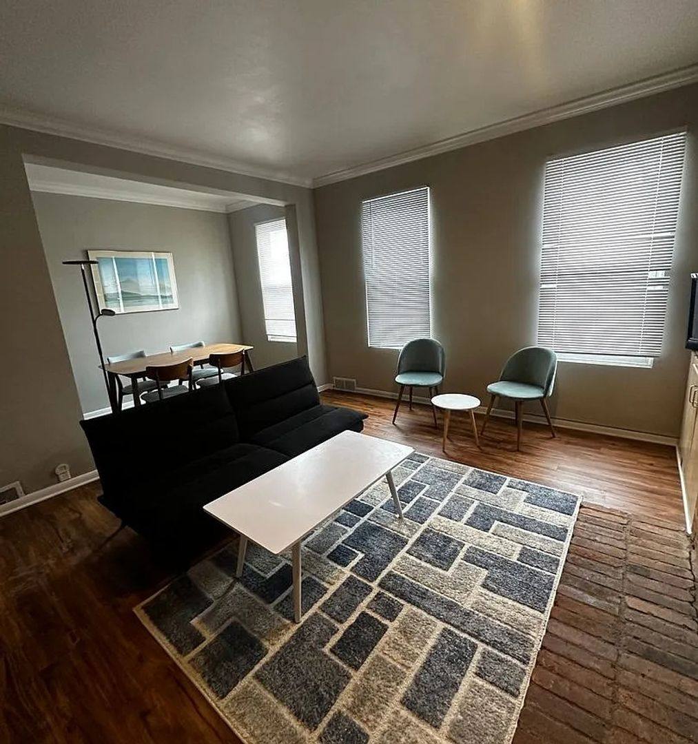 Apartment for rent at 729 S Aiken Ave, Pittsburgh, PA 15232