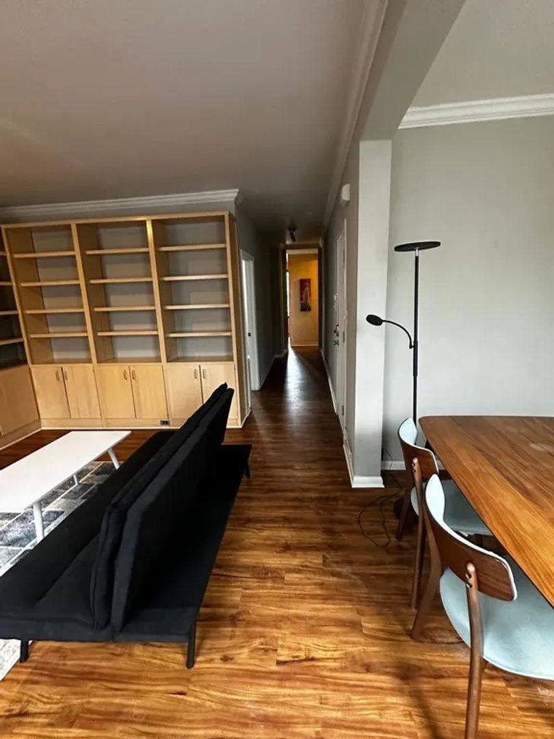Apartment for rent at 729 S Aiken Ave, Pittsburgh, PA 15232