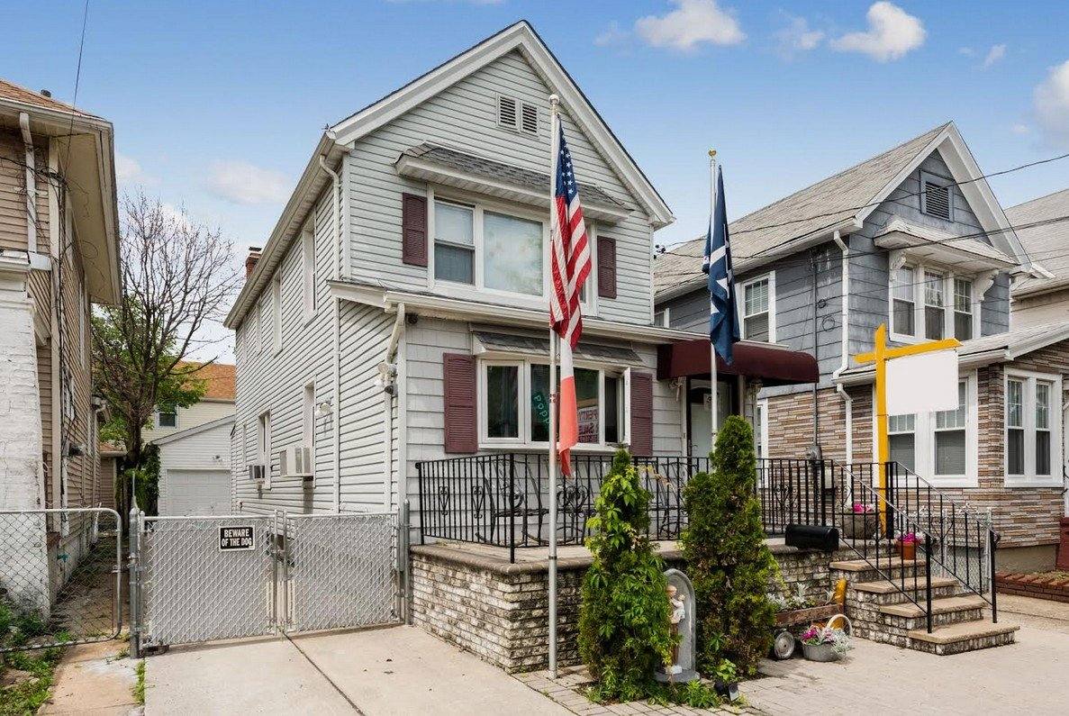 Apartment for rent at 9105 107 Ave, Ozone Park, NY 11417