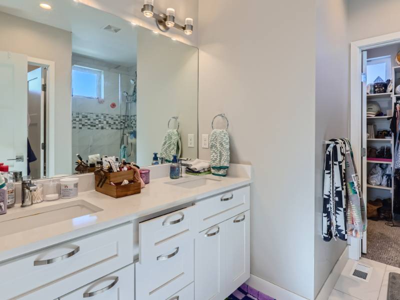 Townhouse for rent at 1272 Yates St #6, Denver, CO 80204