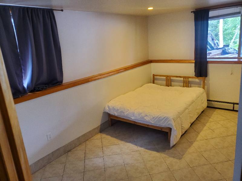 House for rent at 300 Camelot Shore Dr, Farmington, NH 03835