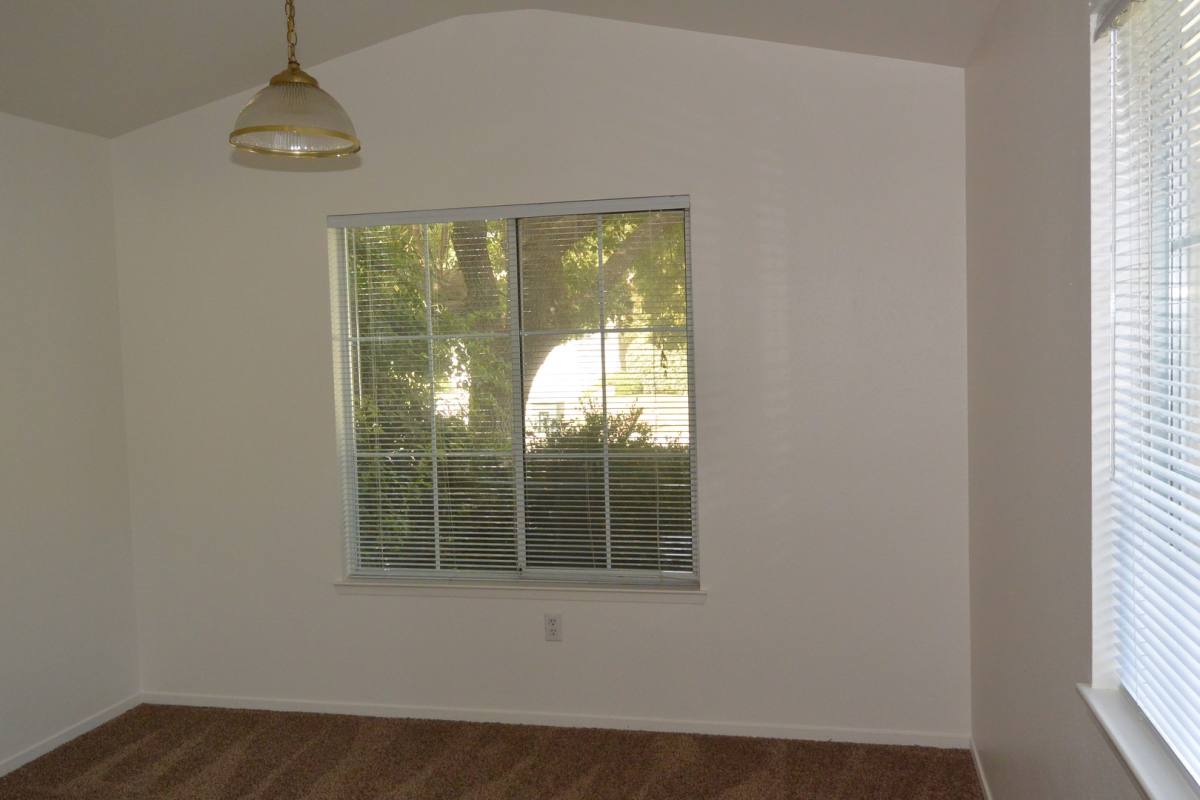 House for rent at 2826 S Tamarack, Visalia, CA 93277