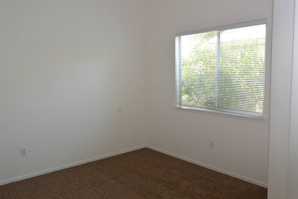 House for rent at 2826 S Tamarack, Visalia, CA 93277
