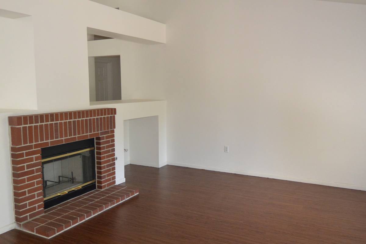 House for rent at 2826 S Tamarack, Visalia, CA 93277