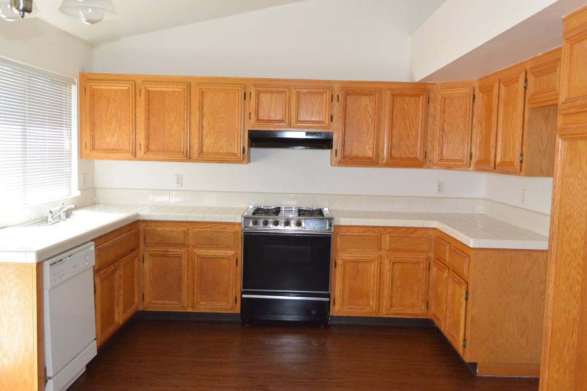 House for rent at 2826 S Tamarack, Visalia, CA 93277