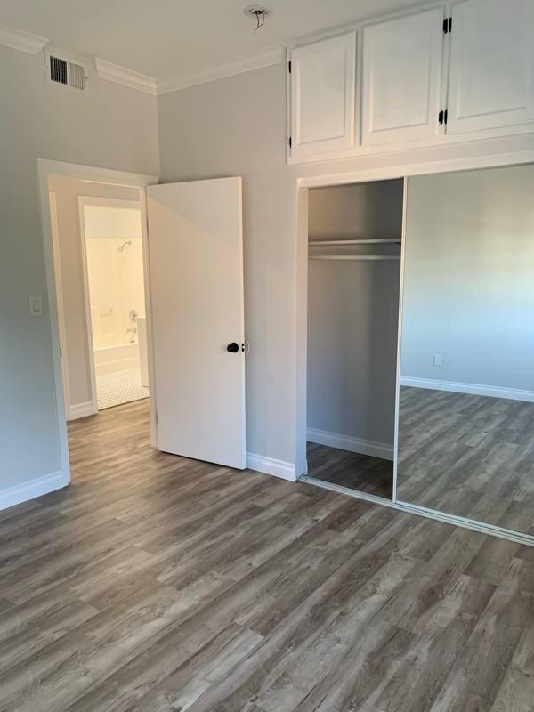 Apartment for rent at 1072 Laguna Ave, Los Angeles, CA 90026