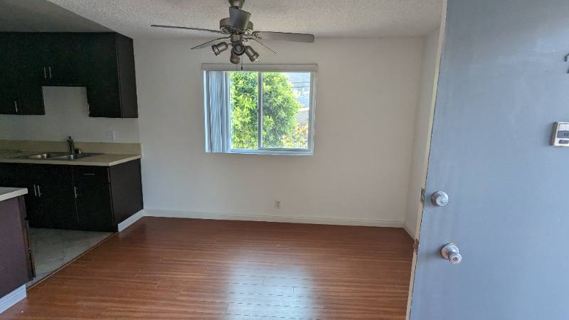 Apartment for rent at 2339 Glendale Bl #4, Los Angeles, CA 90039