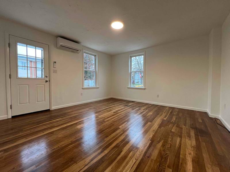 Apartment for rent at 14 N Fayette St, Mercersburg, PA 17236