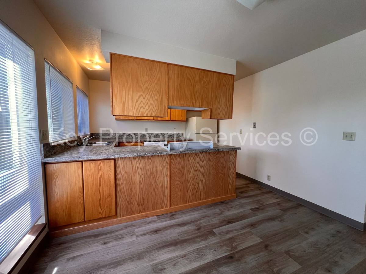 Apartment for rent at 11205 NE 49th St, Vancouver, WA 98682