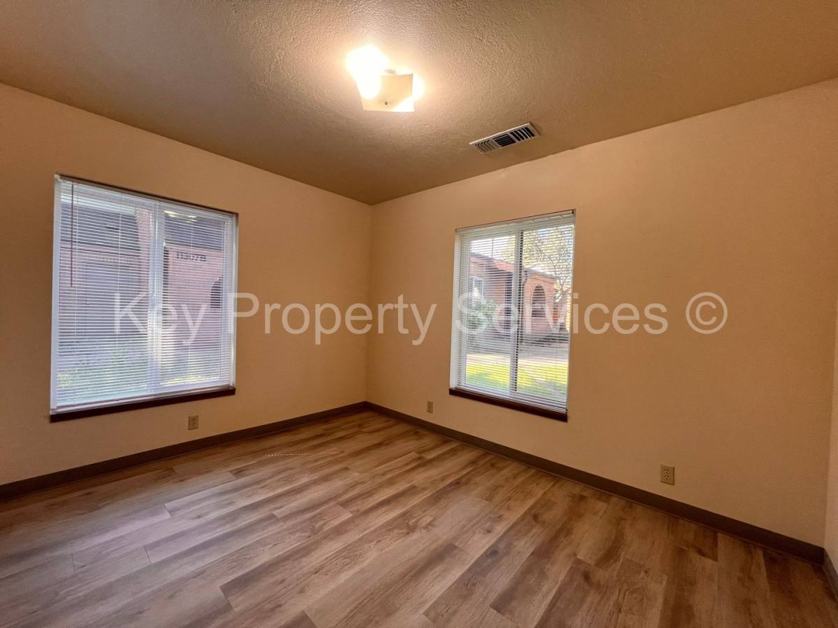 Apartment for rent at 11205 NE 49th St, Vancouver, WA 98682