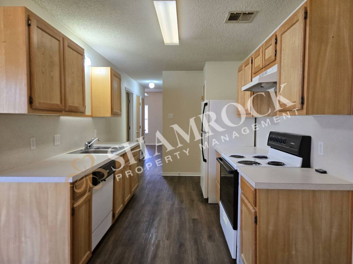 House for rent at 1713 Breezy, Woodway, TX 76712