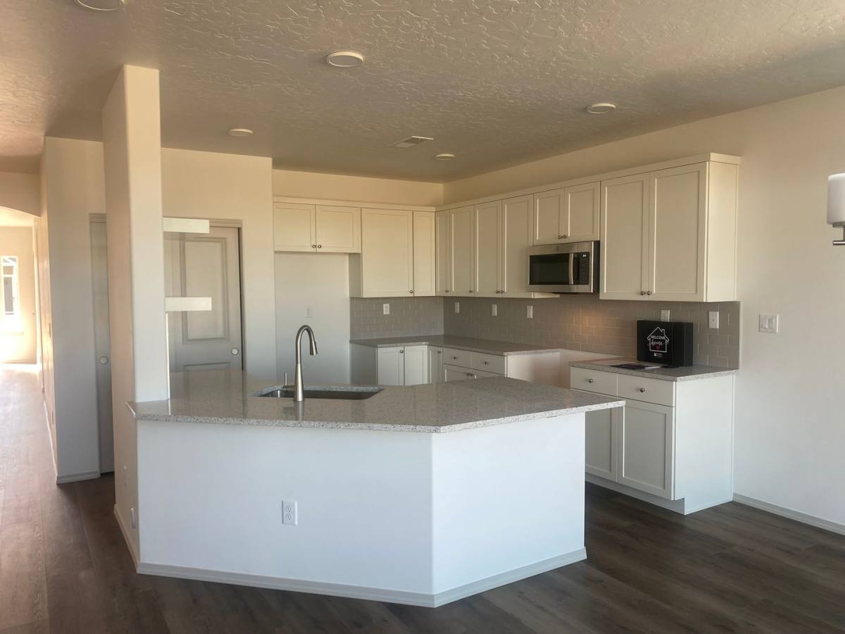 House for rent at 1062 N Rockdale Way, Kuna, ID 83634