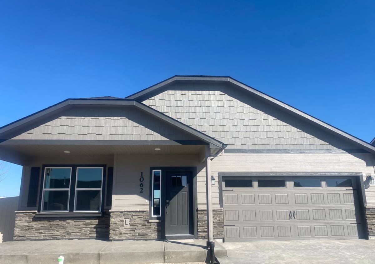 House for rent at 1062 N Rockdale Way, Kuna, ID 83634