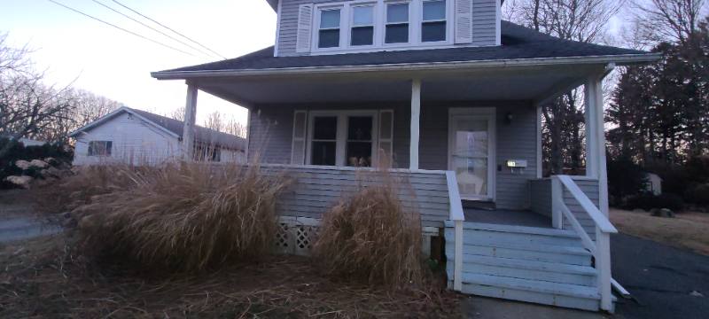 House for rent at 30 5th Ave, New London, CT 06320