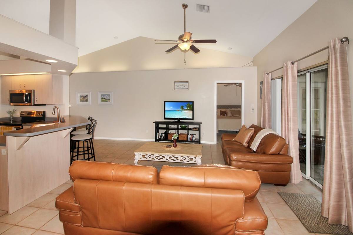 House for rent at 1180 Palmetto Dr, Venice, FL 34293