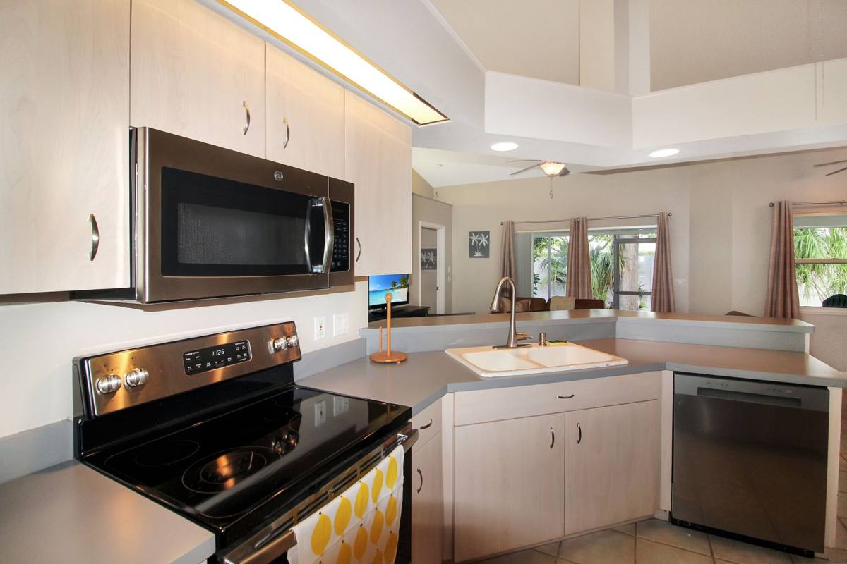 House for rent at 1180 Palmetto Dr, Venice, FL 34293