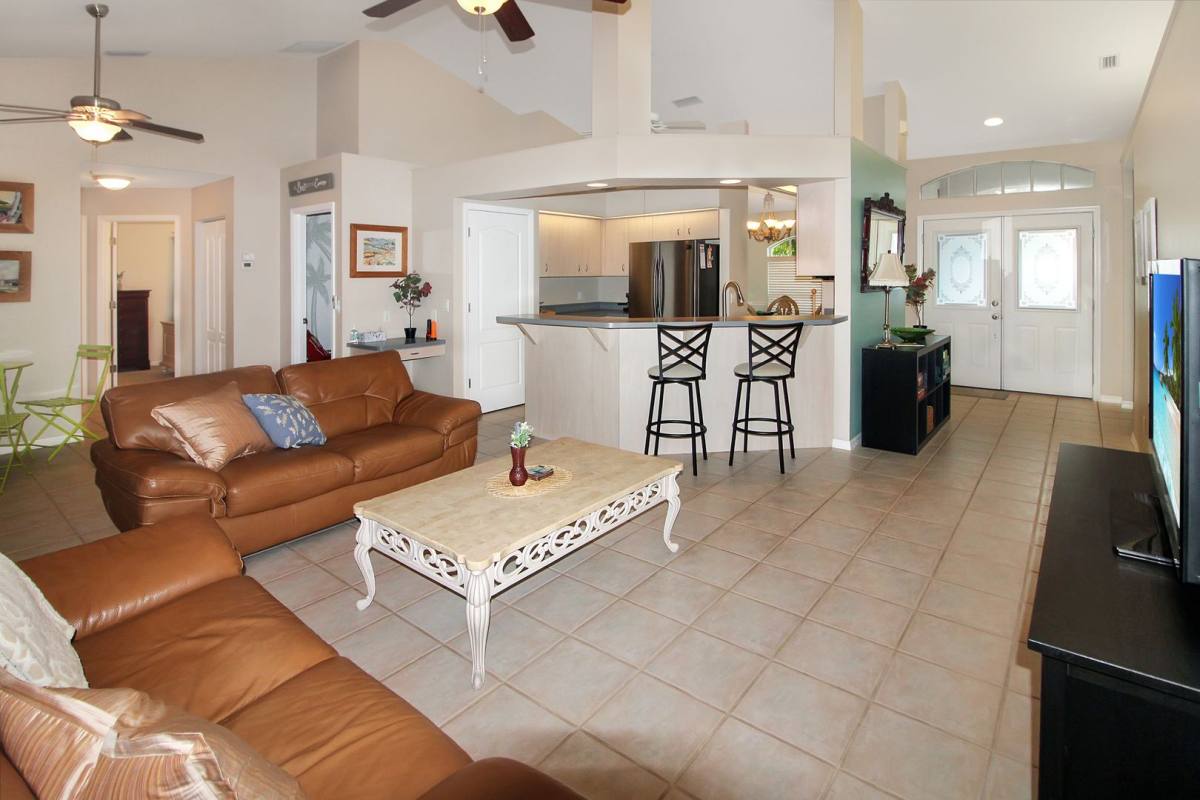 House for rent at 1180 Palmetto Dr, Venice, FL 34293