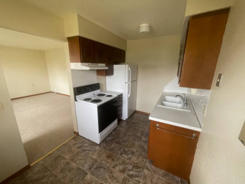 Apartment for rent at 103 E 4th St #3, Sanborn, IA 51248