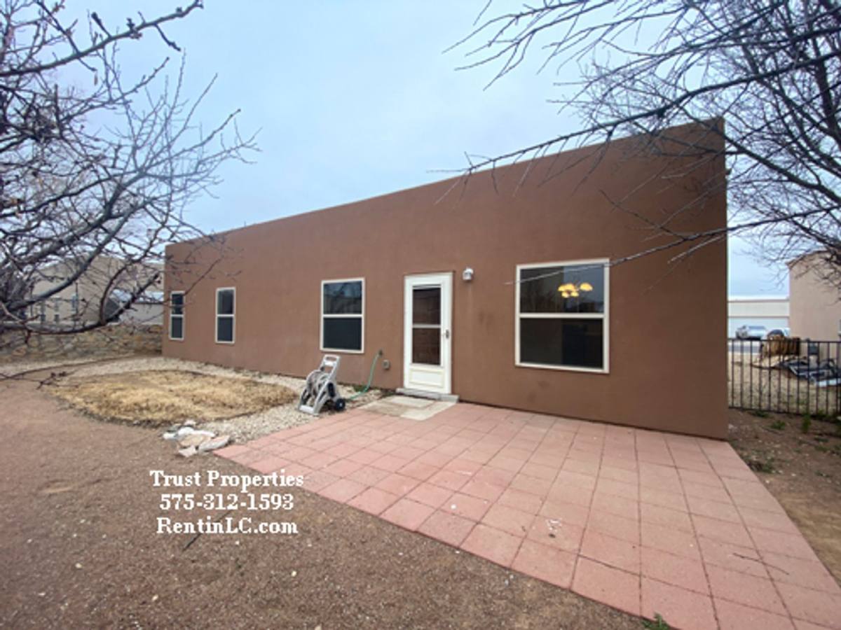 House for rent at 5553 Gobi Lane, Las Cruces, NM 88011