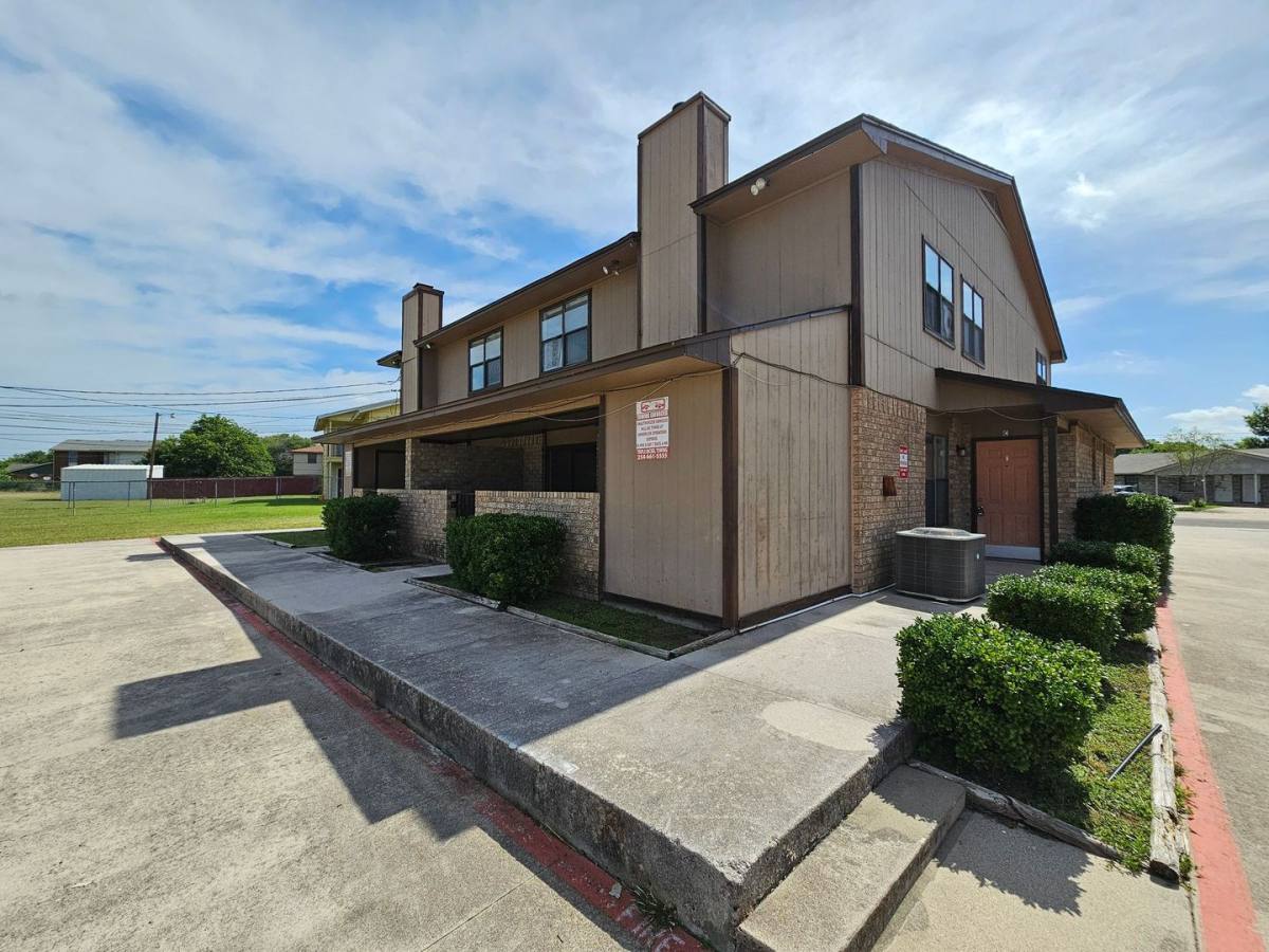 Apartment for rent at 1815 Cedarhill Dr A-D, Killeen, TX 76543