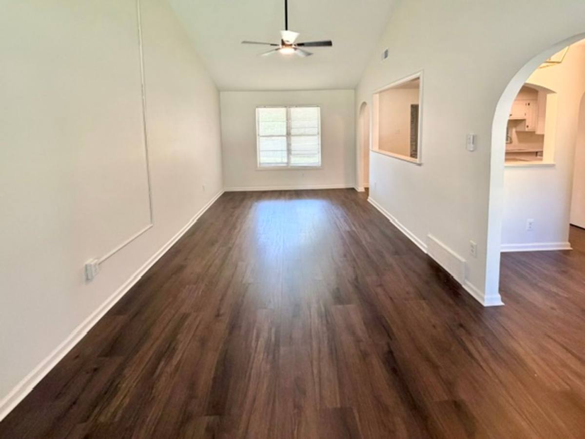 House for rent at 5673 Longacre Ave, Memphis, TN 38134