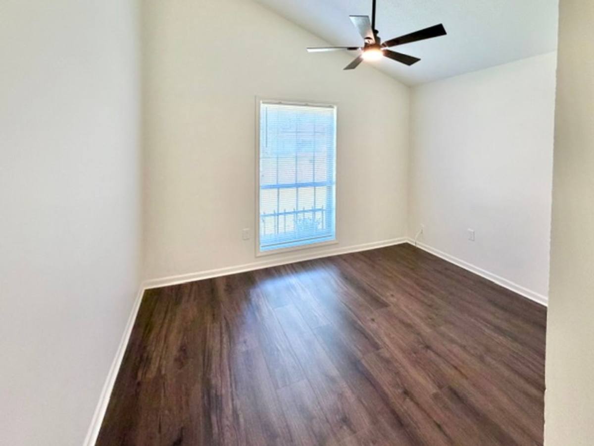 House for rent at 5673 Longacre Ave, Memphis, TN 38134