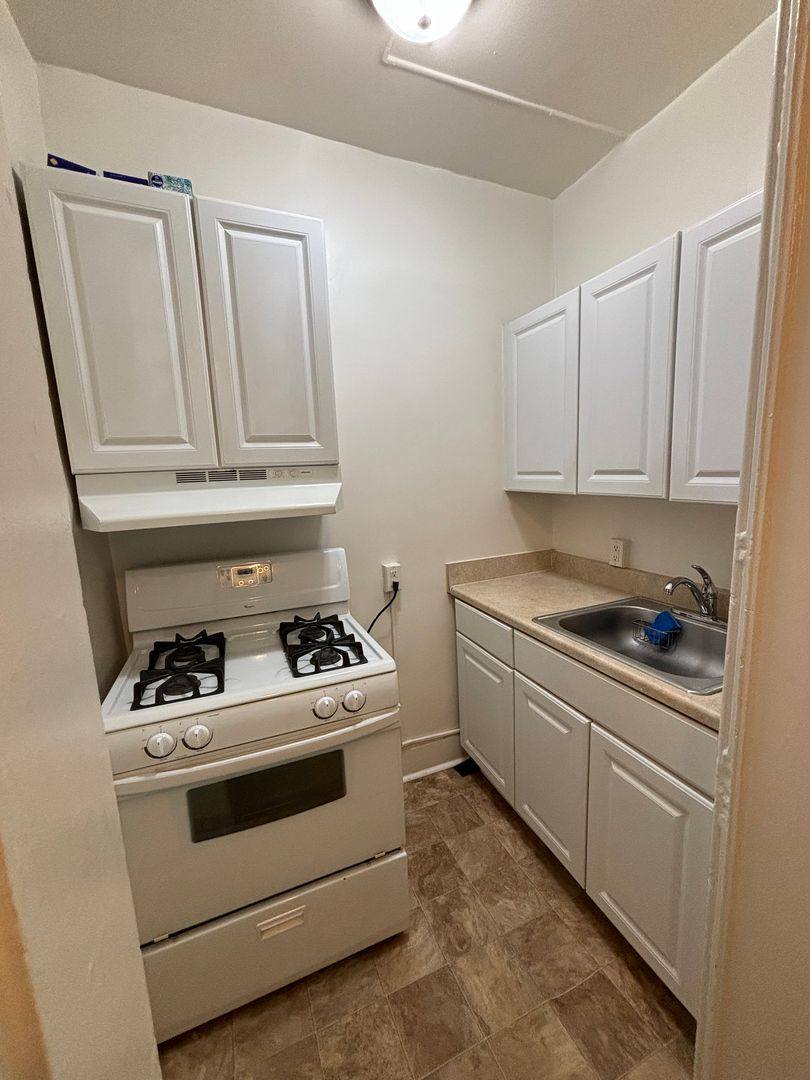 Apartment for rent at 818 Prince St, Alexandria, VA 22314