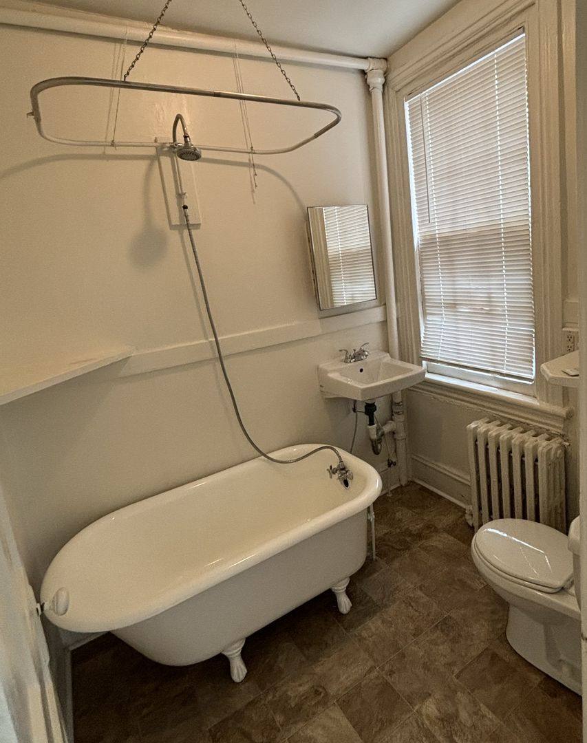 Apartment for rent at 818 Prince St, Alexandria, VA 22314