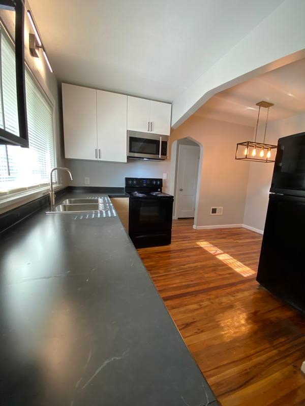 House for rent at 3020 Forest Dr, Alton, IL 62002