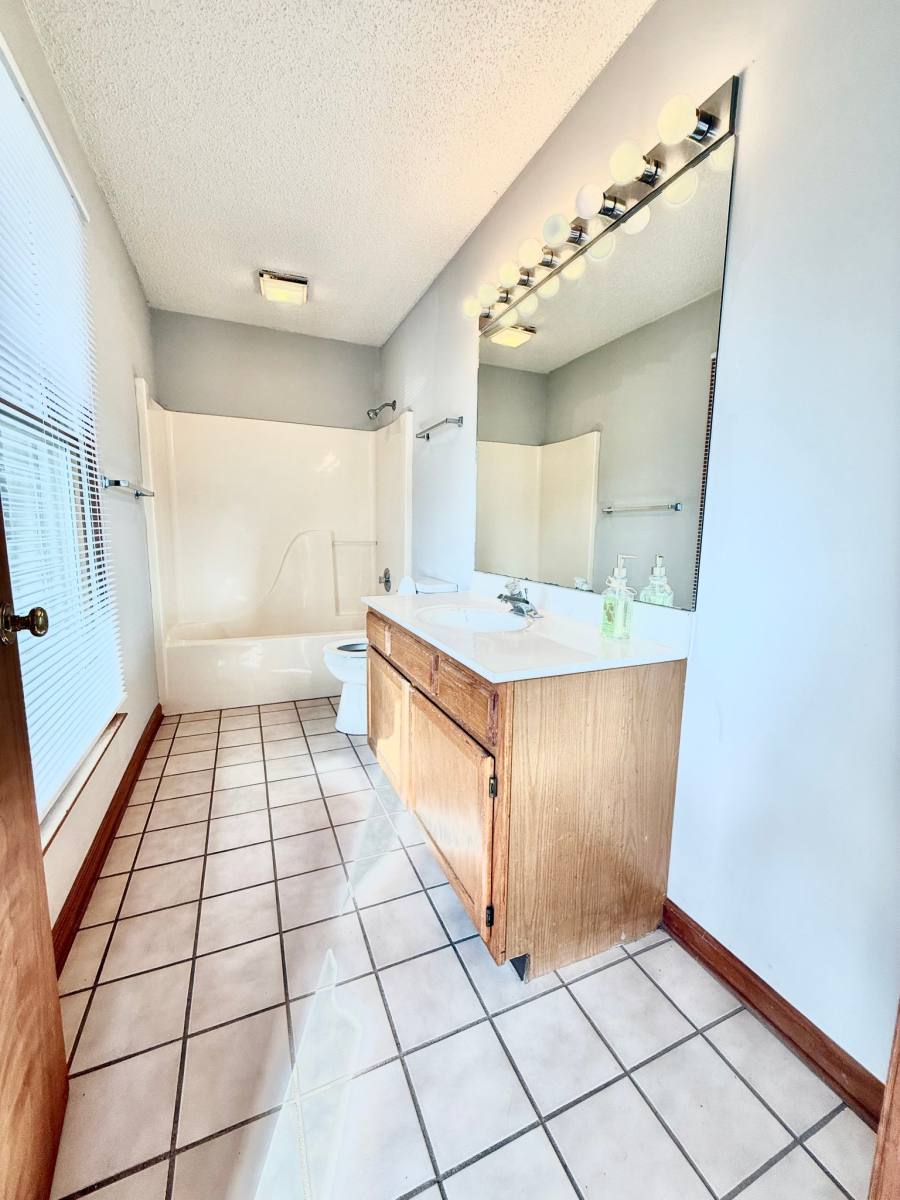 Townhouse for rent at 105 Mountain View Dr #A, Johnson City, TN 37601