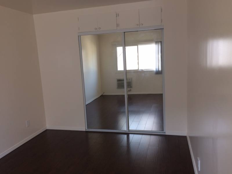 Apartment for rent at 1760 N El Cerrito Place #15, Los Angeles, CA 90028
