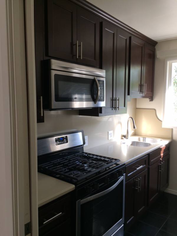 Apartment for rent at 1760 N El Cerrito Place #15, Los Angeles, CA 90028