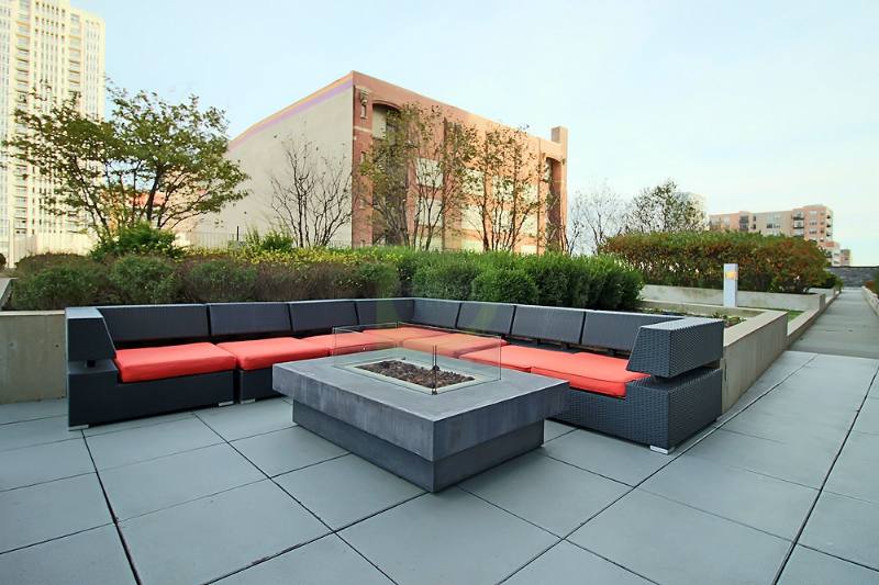 Apartment for rent at 1390 S State St, Chicago, IL 60605