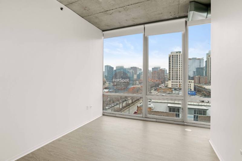 Apartment for rent at 1390 S State St, Chicago, IL 60605