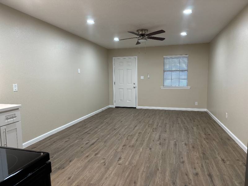 Apartment for rent at 135 W Monroe St #6, Kountze, TX 77625