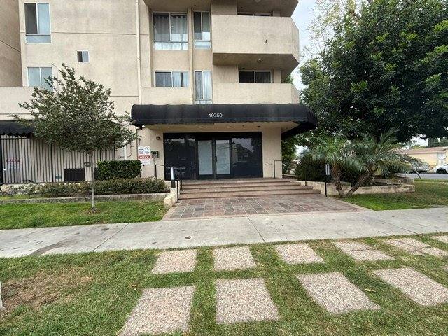 Condo for rent at 19350 Sherman Way #208, Reseda, CA 91335