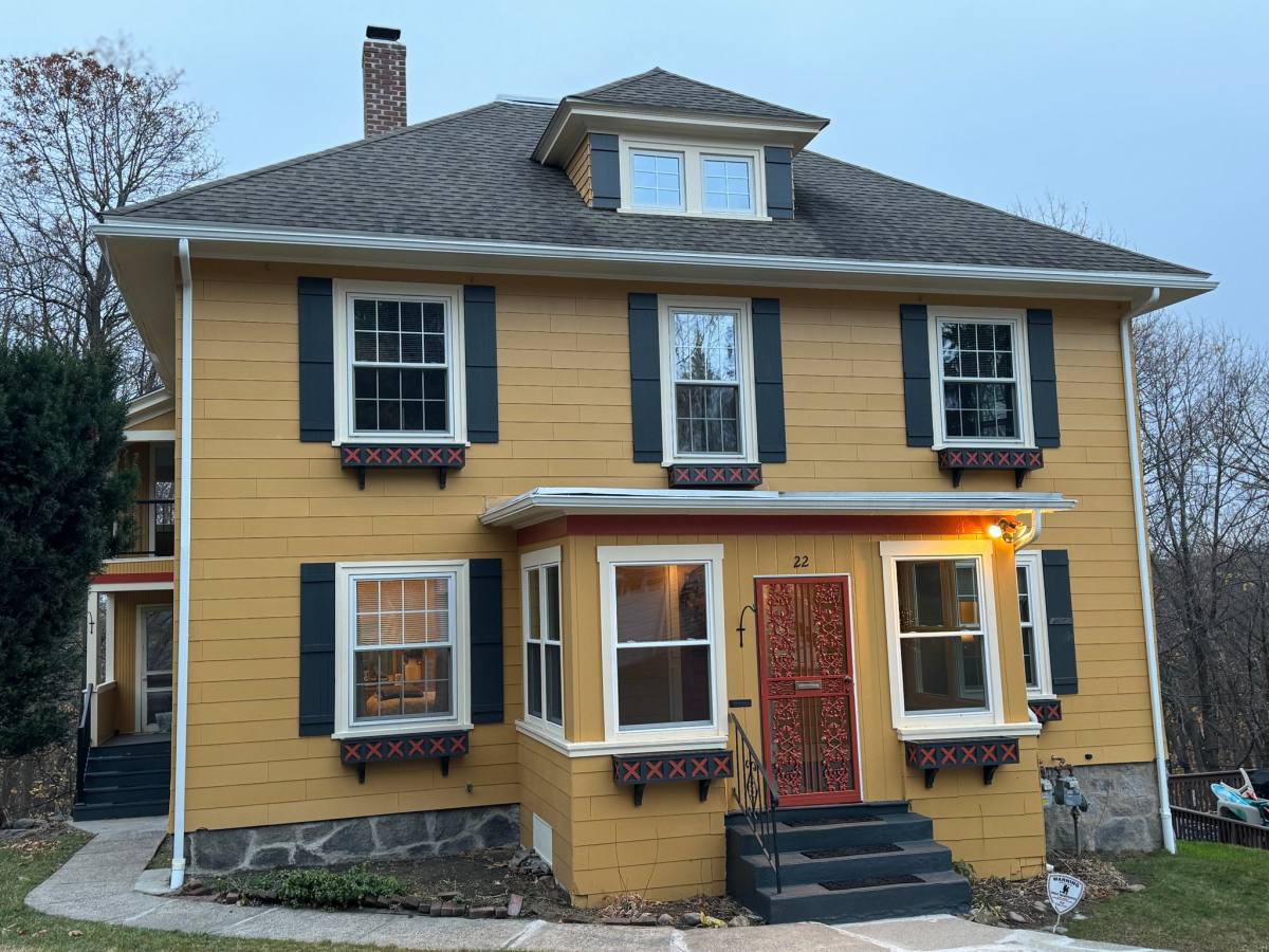 Apartment for rent at 22 Wakefield St #2, Worcester, MA 01605