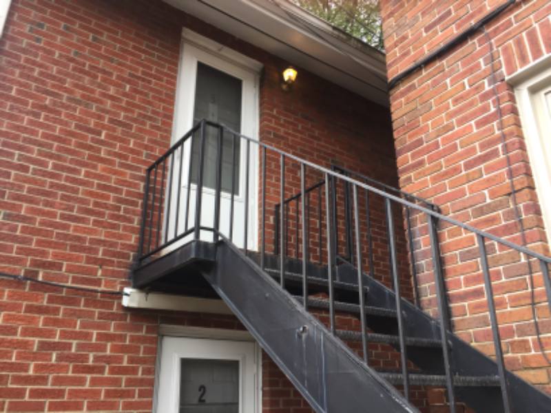 Apartment for rent at 1024 8 St #4, Huntington, WV 25701