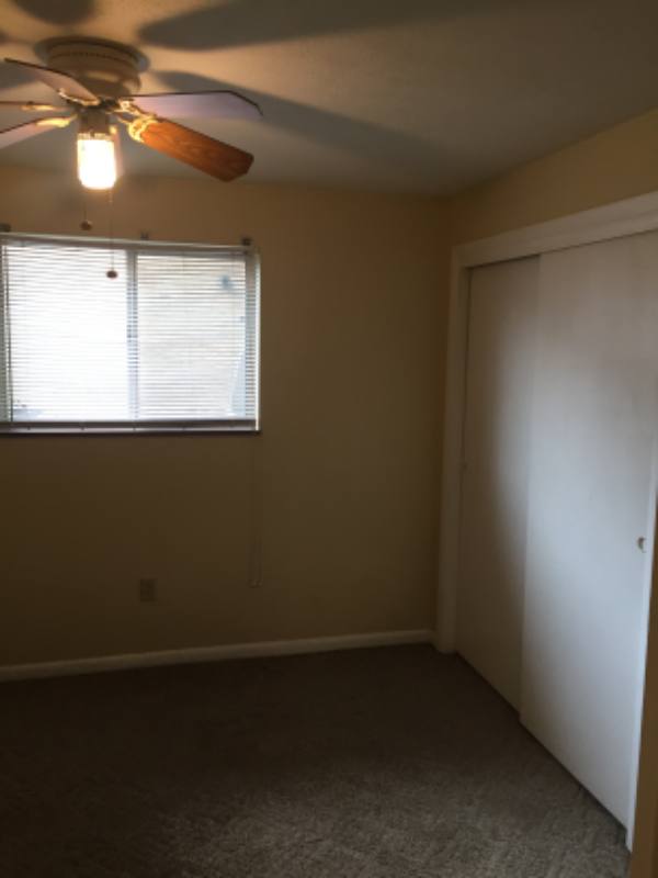 Apartment for rent at 1024 8 St #4, Huntington, WV 25701