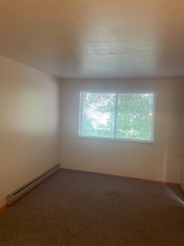 Apartment for rent at 1024 8 St #4, Huntington, WV 25701
