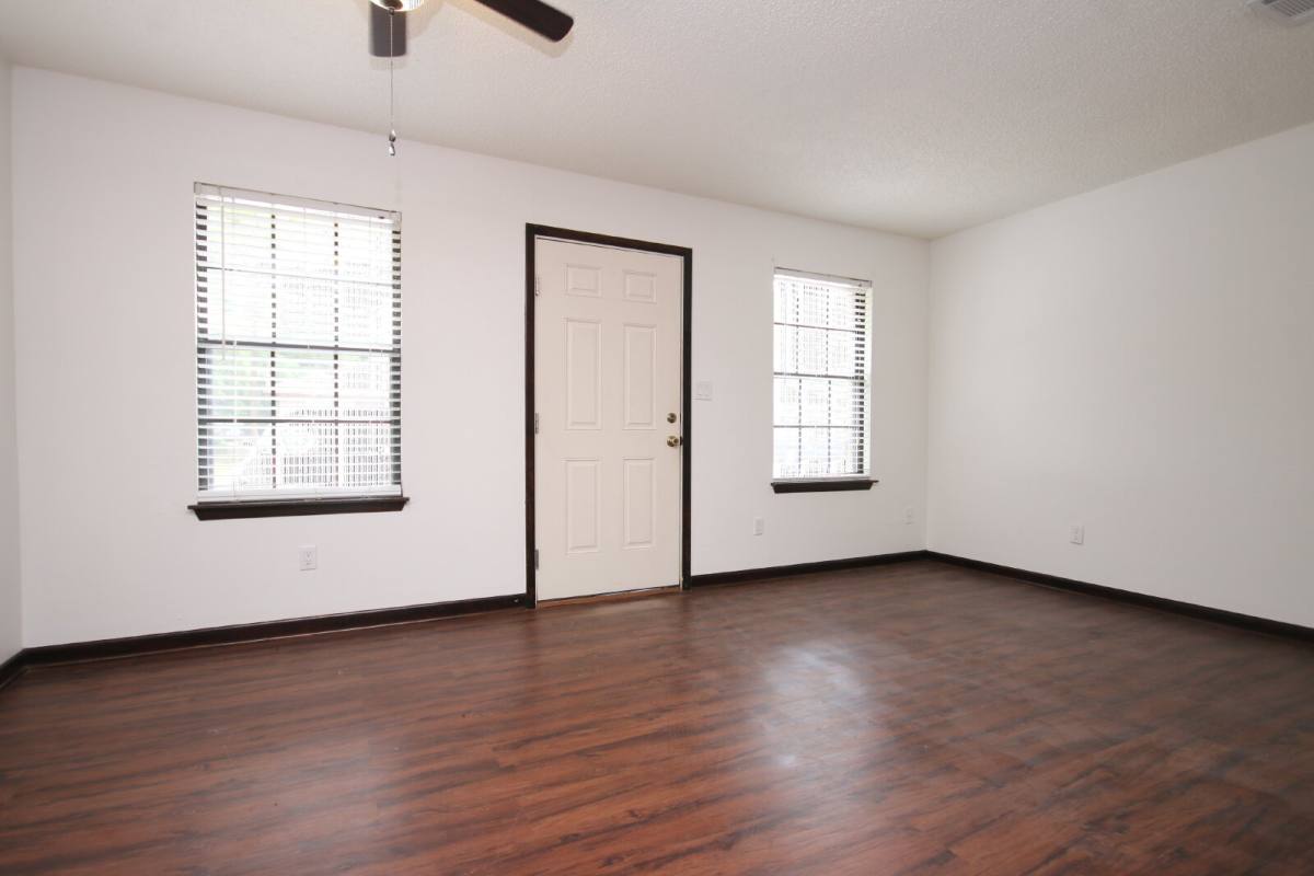 Townhouse for rent at 1455 Acorn Lane #F, Pensacola, FL 32514