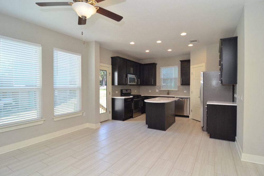 Townhouse for rent at 2921 Bond Dr, Austin, TX 78741