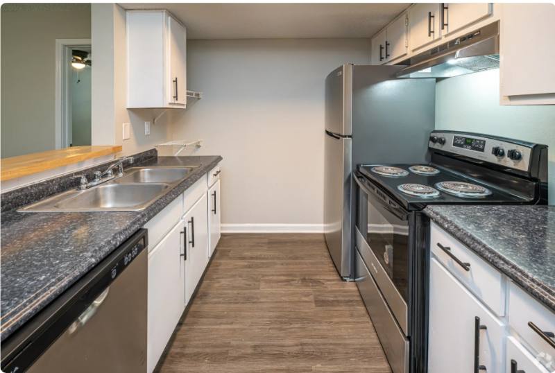 Apartment for rent at 2121 Lobdell Blvd #H21, Baton Rouge, LA 70806