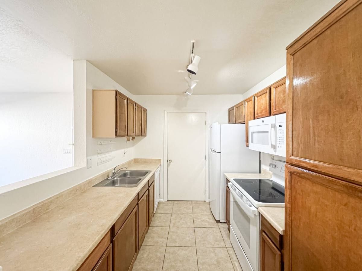 Condo for rent at 623 W Guadalupe Rd #164, Mesa, AZ 85210
