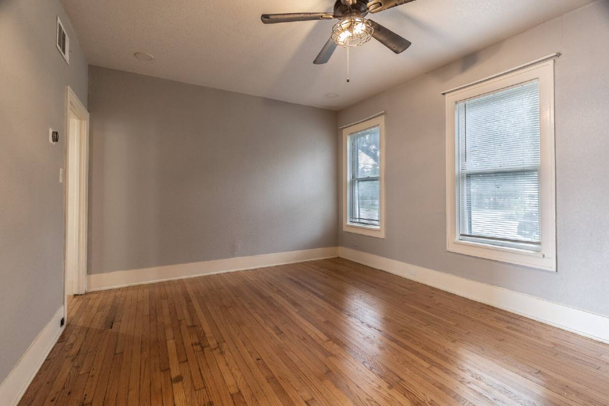 Townhouse for rent at 723 E Euclid Ave, San Antonio, TX 78212