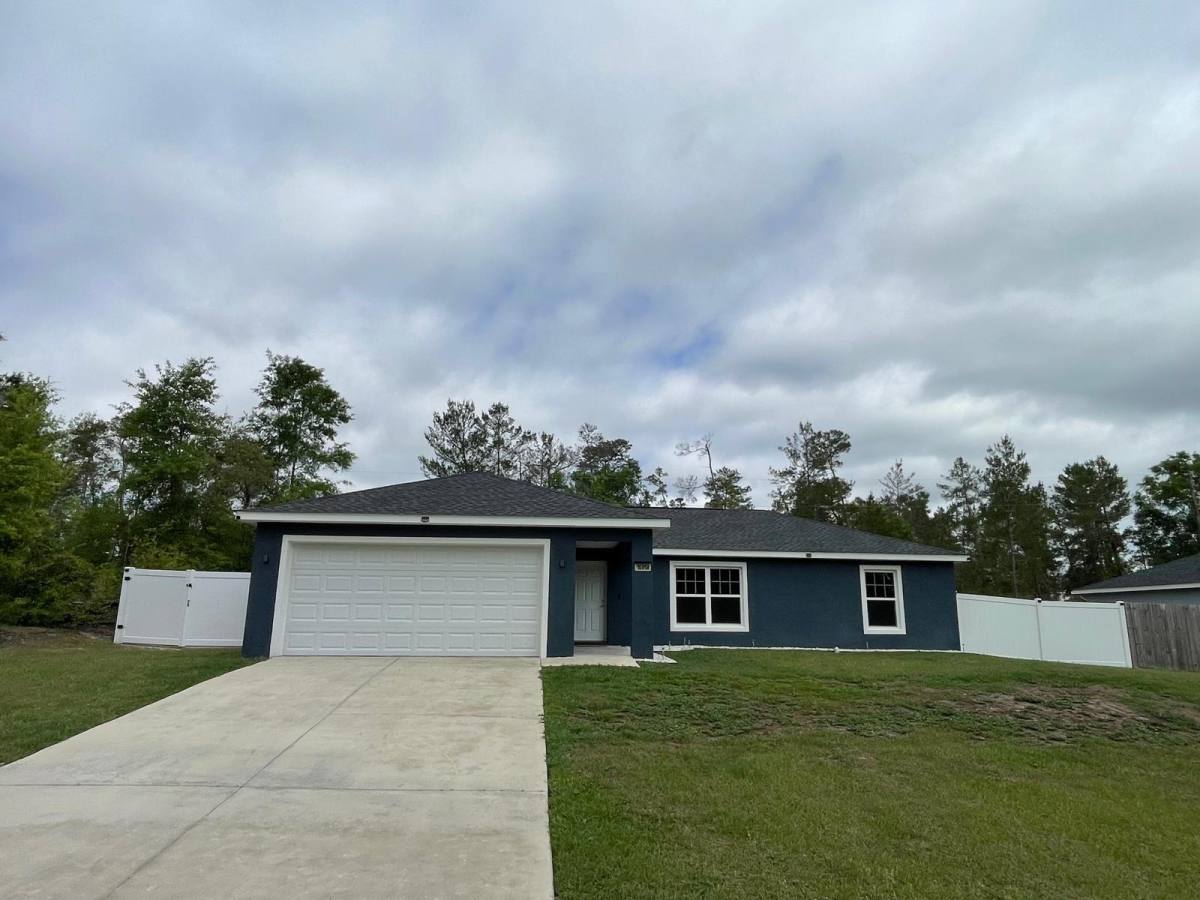 House for rent at 16958 SW 20th Court Rd, Ocala, FL 34473