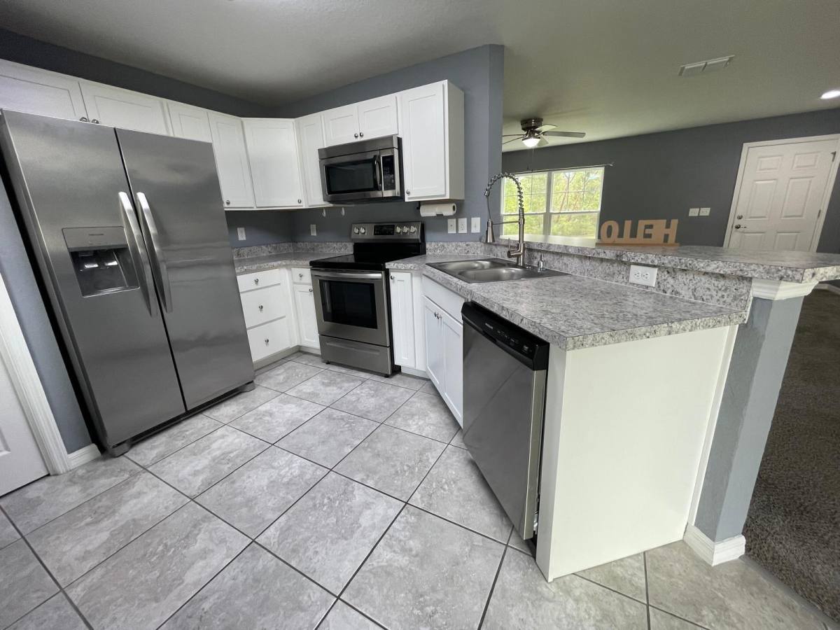 House for rent at 16958 SW 20th Court Rd, Ocala, FL 34473