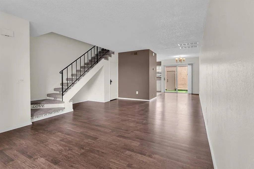 Townhouse for rent at 1643 Rue De Valle, San Marcos, CA 92078